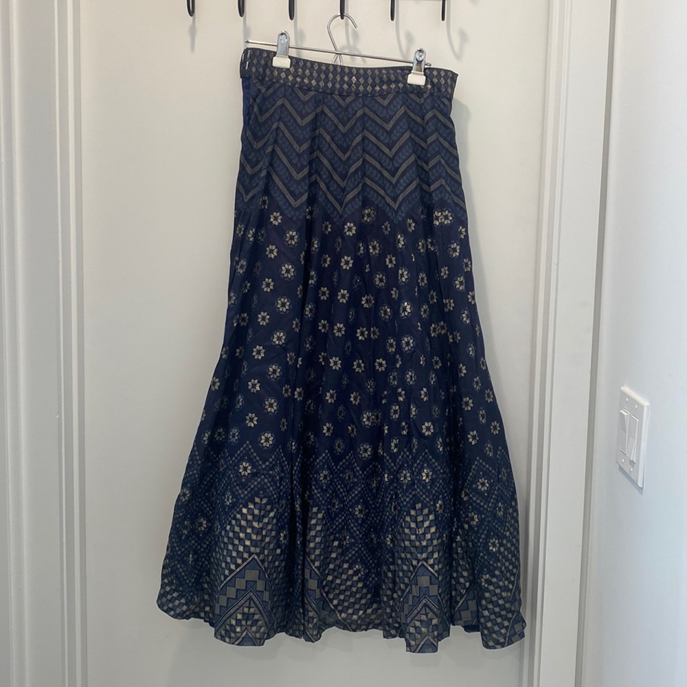 Lenenga Skirt